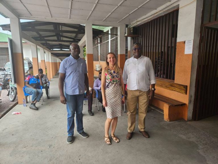 Expérience du Dr Christina Hubert au Centre Ophtalmologique de Masina