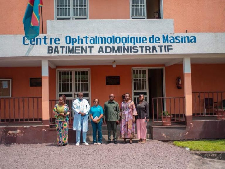 RDC : Une visite internationale qui redonne espoir aux enfants atteints de troubles visuels